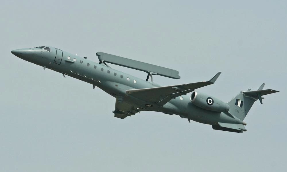 Ελληνικό αεροσκάφος παρακολουθεί τις κινήσεις του Oruc Reis